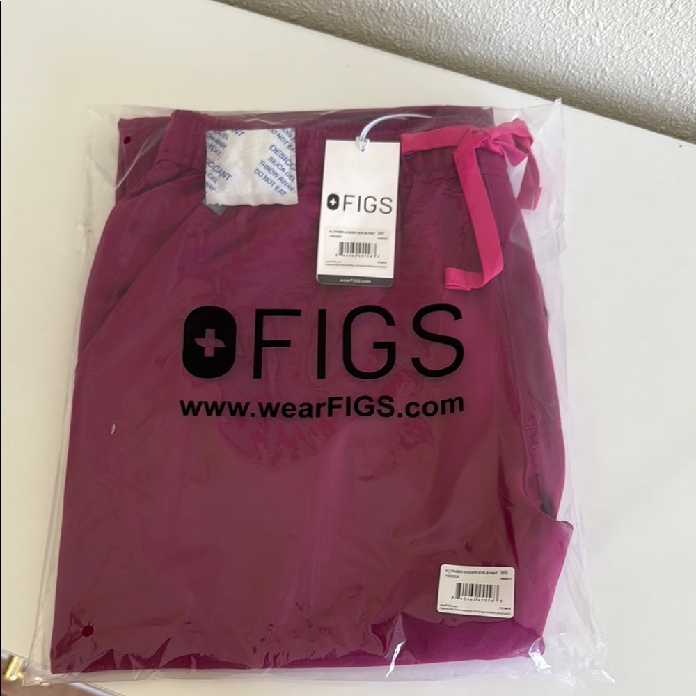 MENS FIGS Dark Magenta scrub joggers